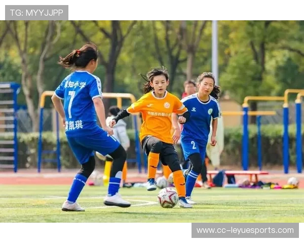 中国足球小学生球星崭露头角未来可期成为国足新希望 中国足球小学生球星崭露头角未来可期成为国足新希望