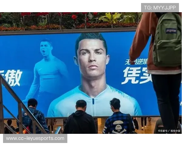 从技术到个性 不一样风格足球球星的成长之路与传奇展现 从技术到个性 不一样风格足球球星的成长之路与传奇展现