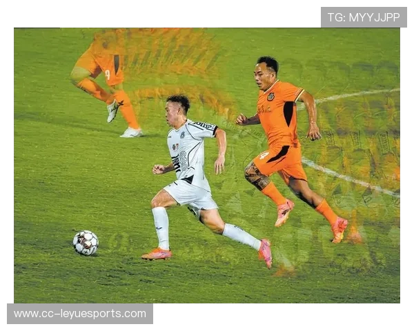 以比足球还大的物体为载体的球星形象探索与创意表现 以比足球还大的物体为载体的球星形象探索与创意表现