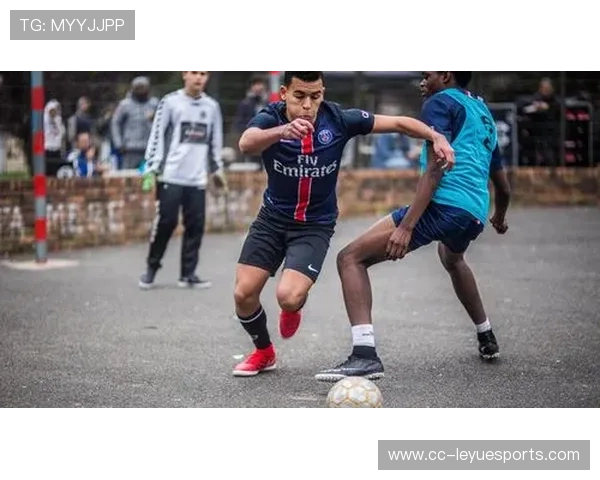 迪卡侬足球鞋代言球星有哪些他们的足球成就和风采如何 迪卡侬足球鞋代言球星有哪些他们的足球成就和风采如何